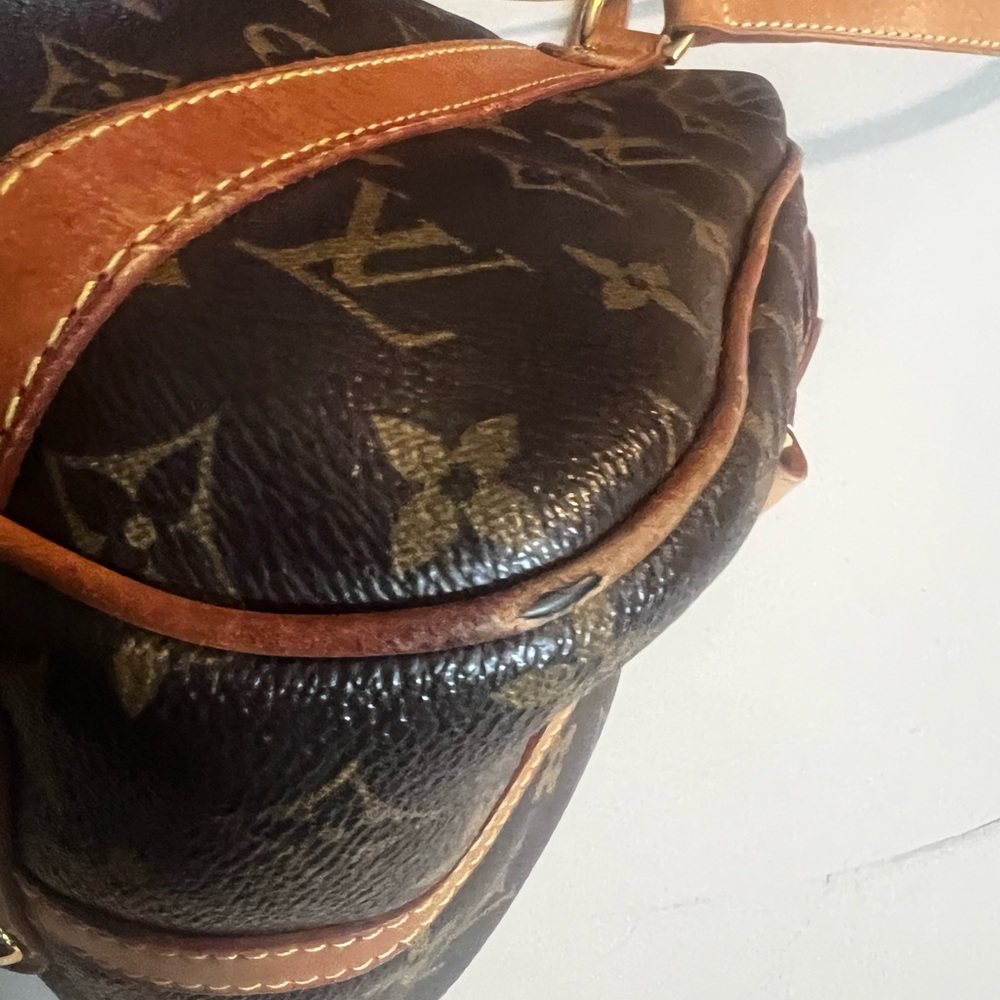 Louis Vuitton monogram stress shoulder bag - Picture 9 of 14
